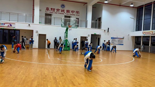 篮球馆.jpg