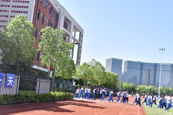 撤离3.png