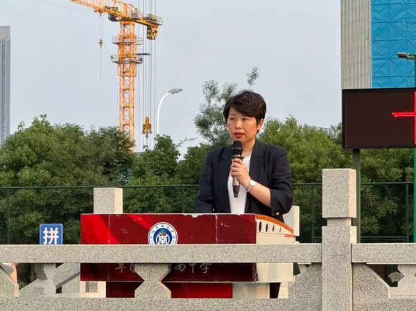 身后.jpg