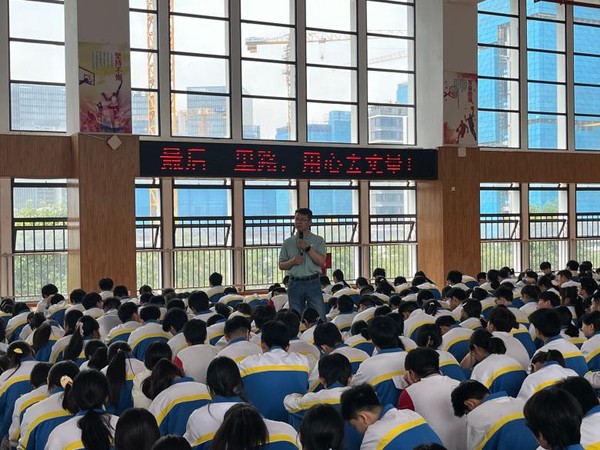 老师.jpg